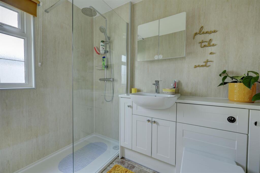 Bedroom One Ensuite