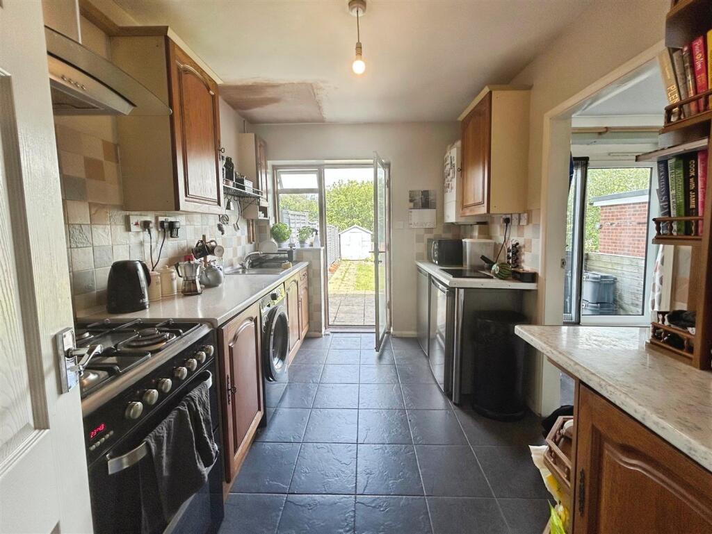 06c00509-8-4653-B5B4-53328A8CDCAB-2038-0000014CD7F