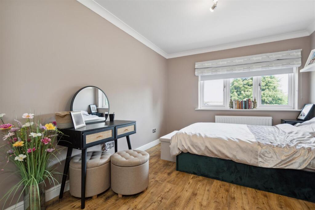 20 Oakley Wood Drive_24.jpg