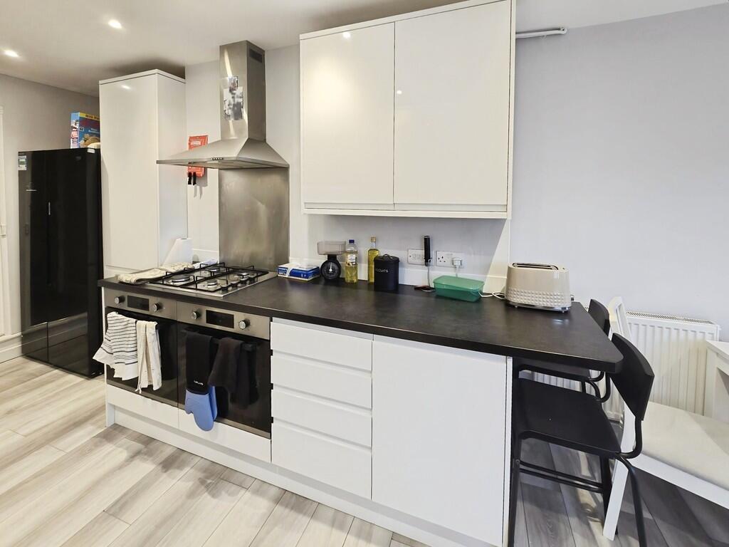 5c588206-Kitchen ...