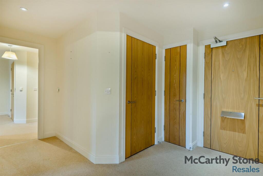 8670604-interior07-800.jpg