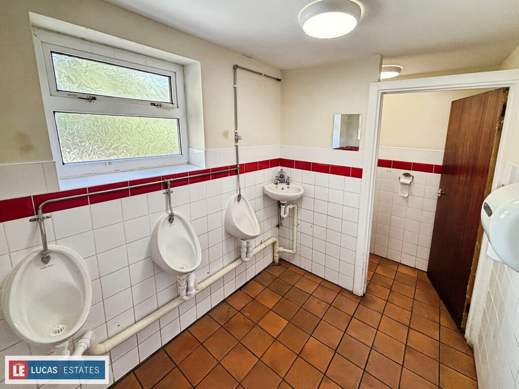 d721d1b0-5D-4CD4-...