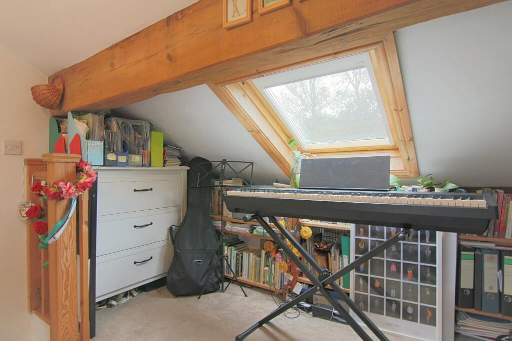 OCCASIONAL ROOM