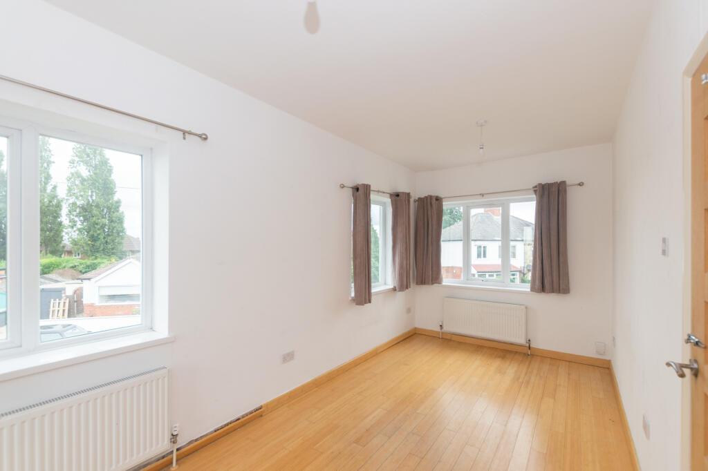 bedroom4