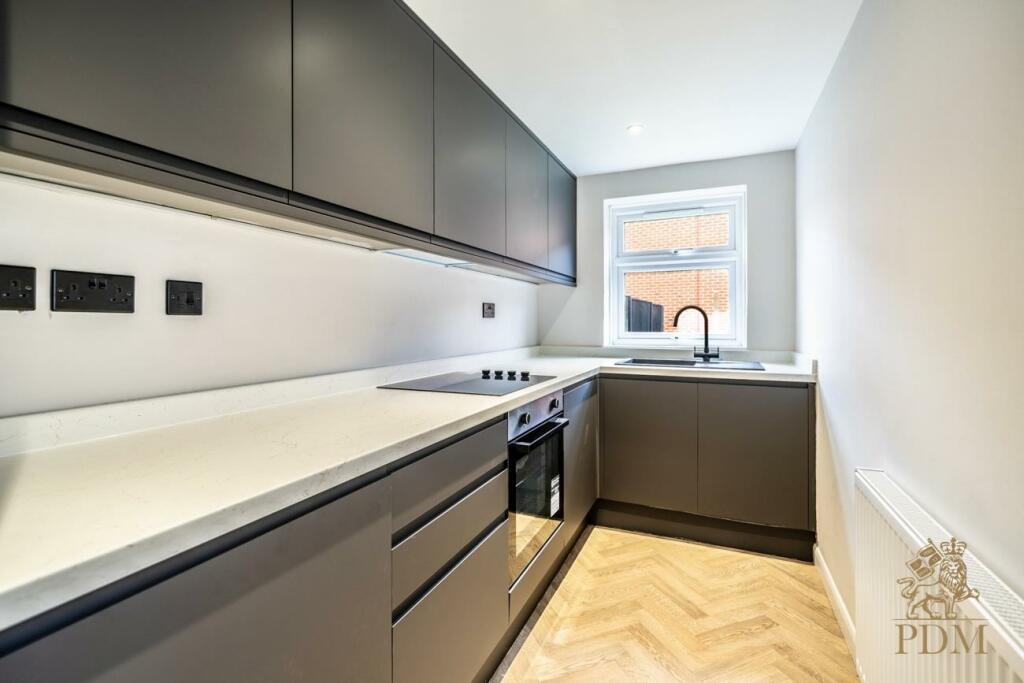 28 Loscoe Road Mapperley NG5 2AW