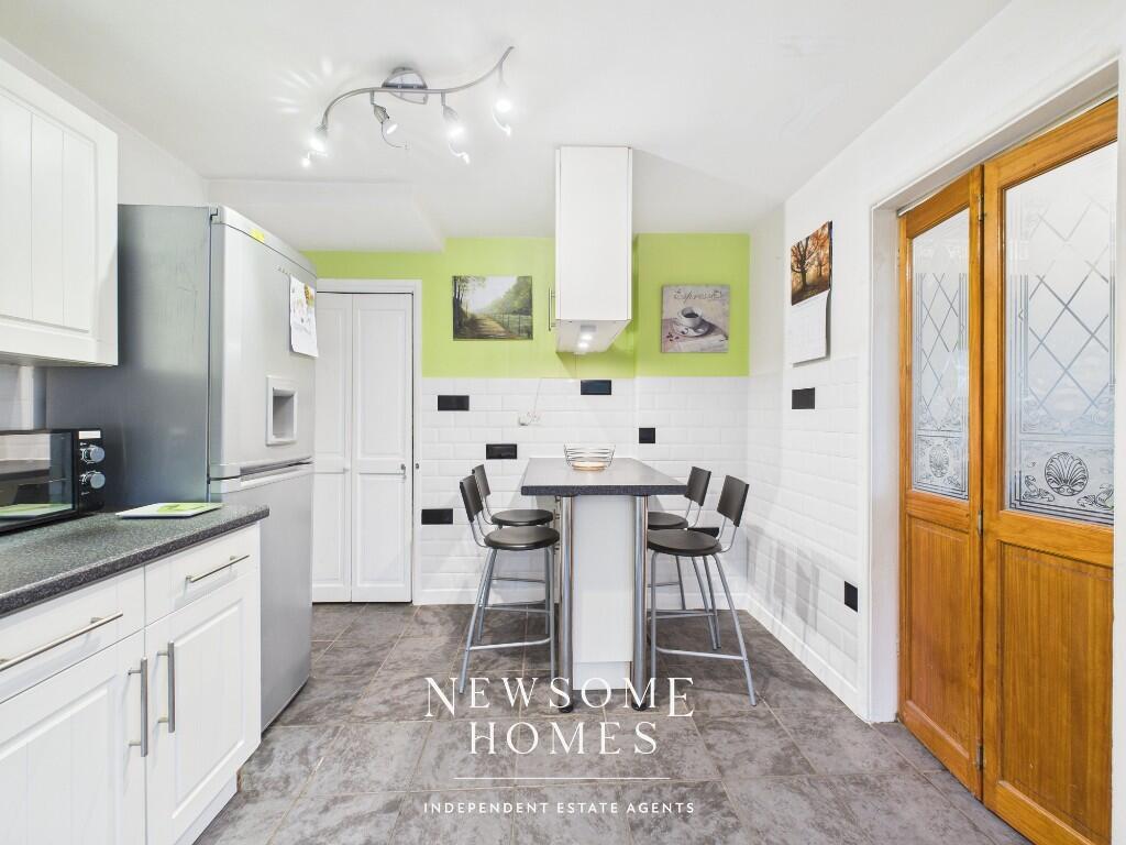 Kitchen/Breakfast RM