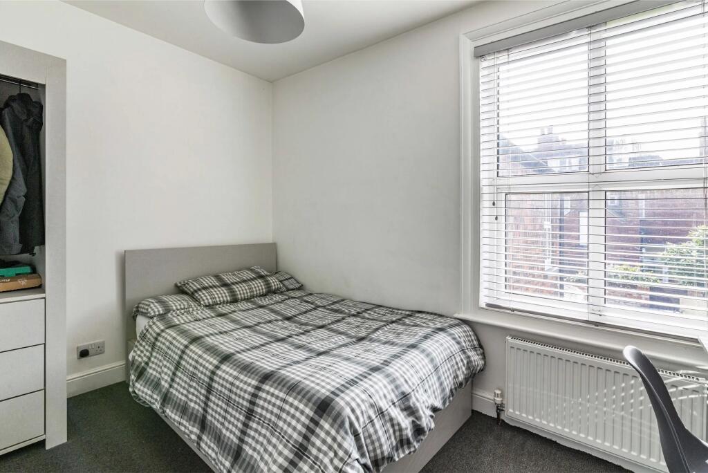 5-bed-student-property---bills-included-image-9.jpg