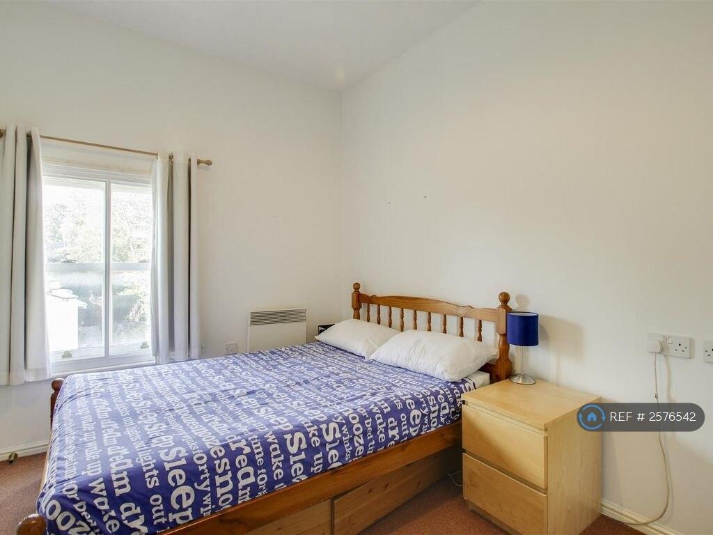 Bedroom (1)