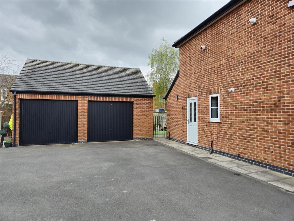 Double Garage