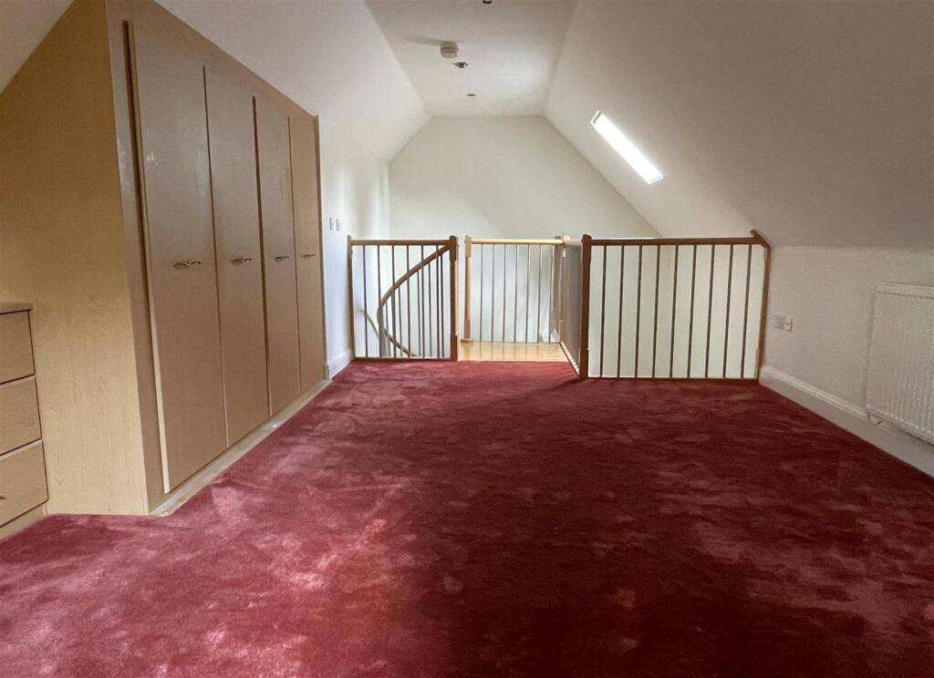 MEZZANINE BEDROOM