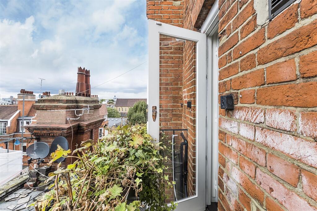 6-57-cadogan-gardens-011.jpg
