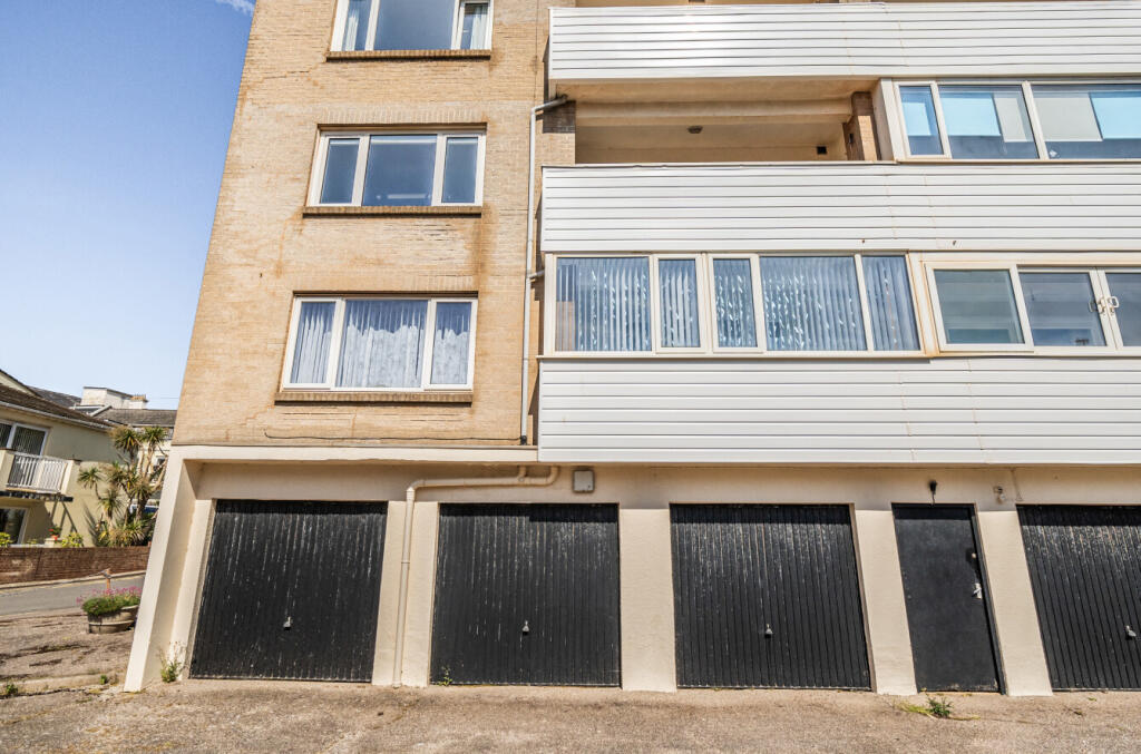 1294428-1-682c544...