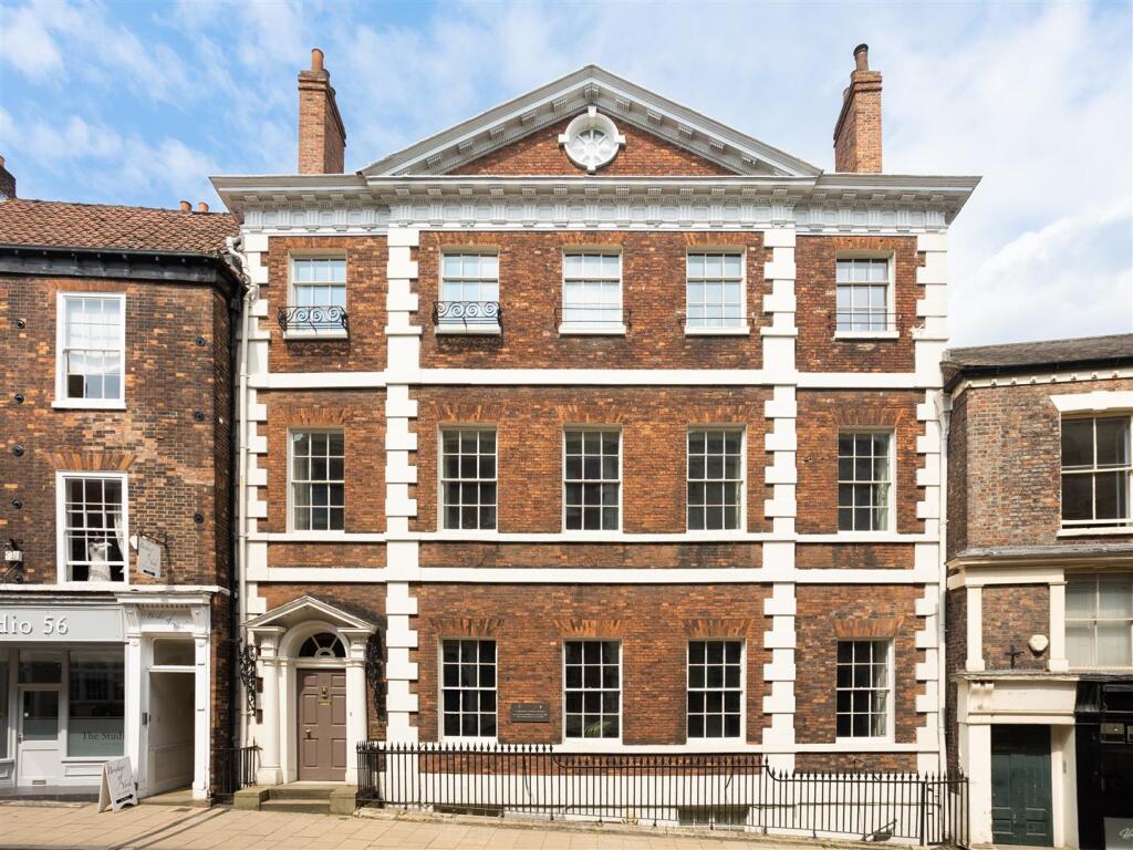 Garforth House-44 External.jpg