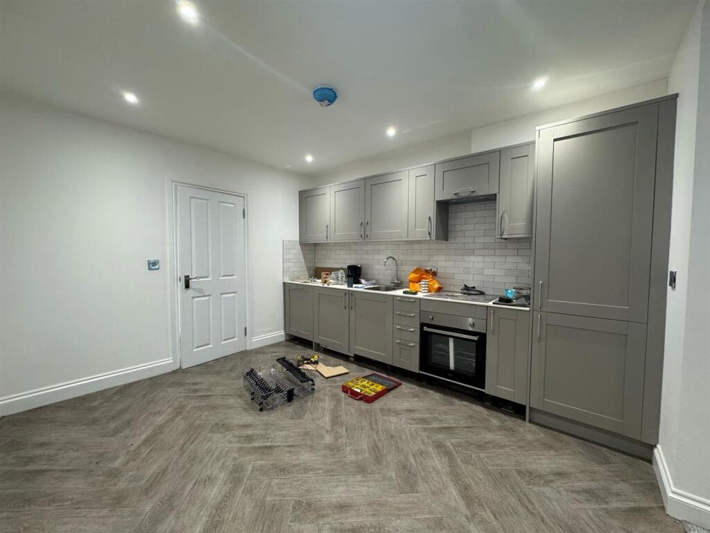 WhatsApp Image 2025-02-13 at 10.42.27 (5).jpeg