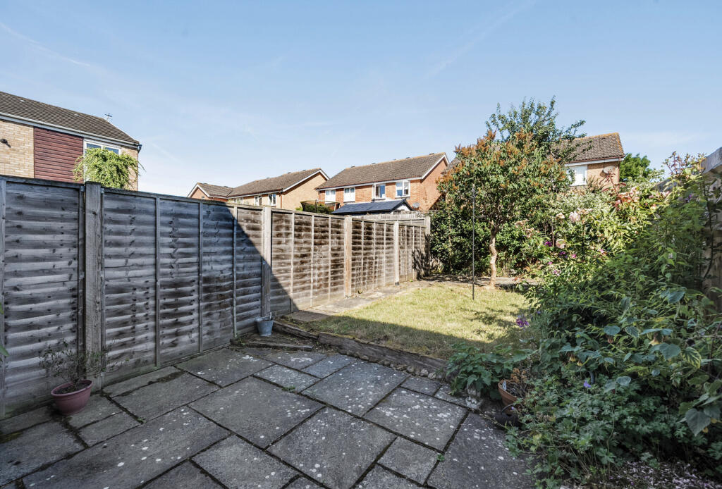 1317415-7-685e58d...