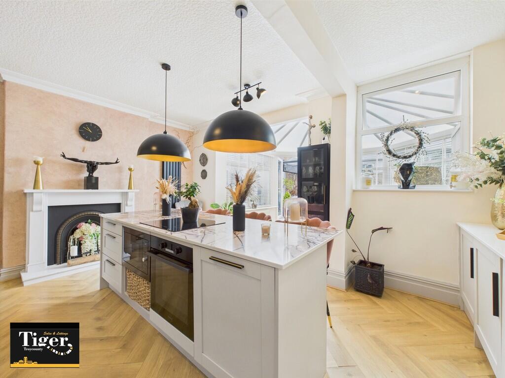 CAM03440G0-PR0311...