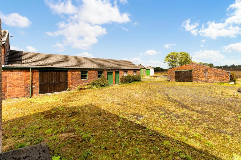 GARSWOOD GATES FARM-57.jpg