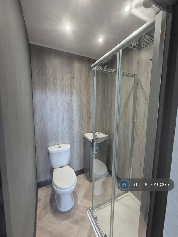 Master Ensuite