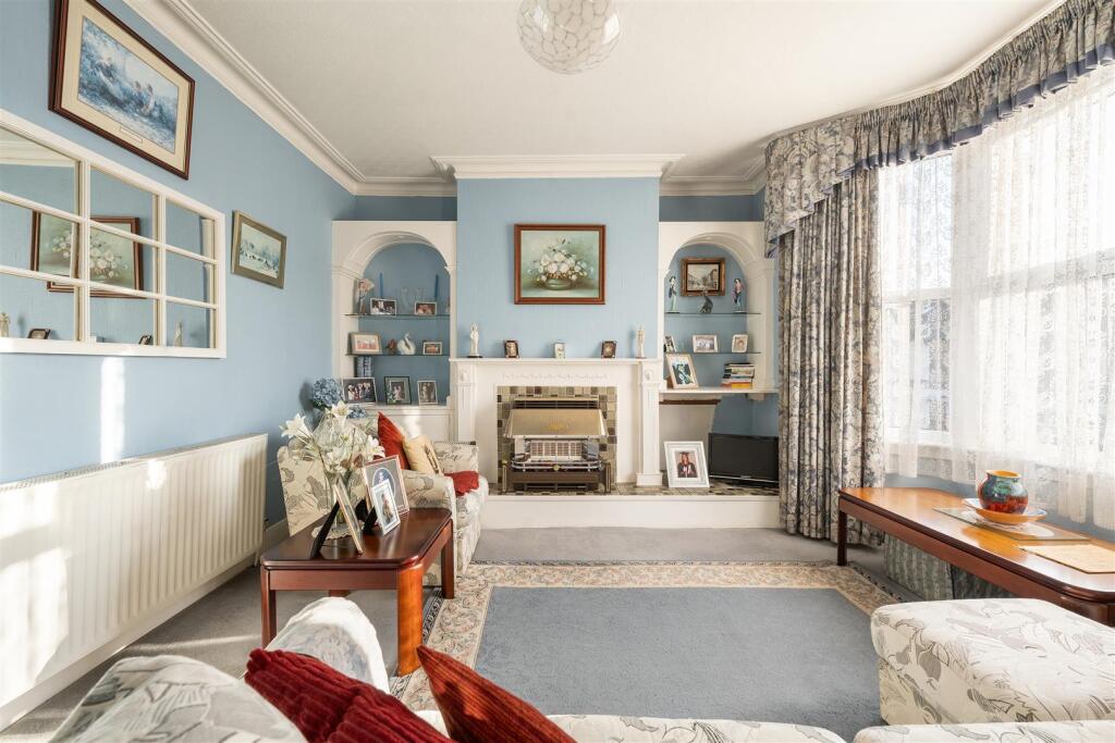 Manor Road, E10