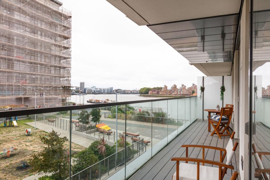 094A3507