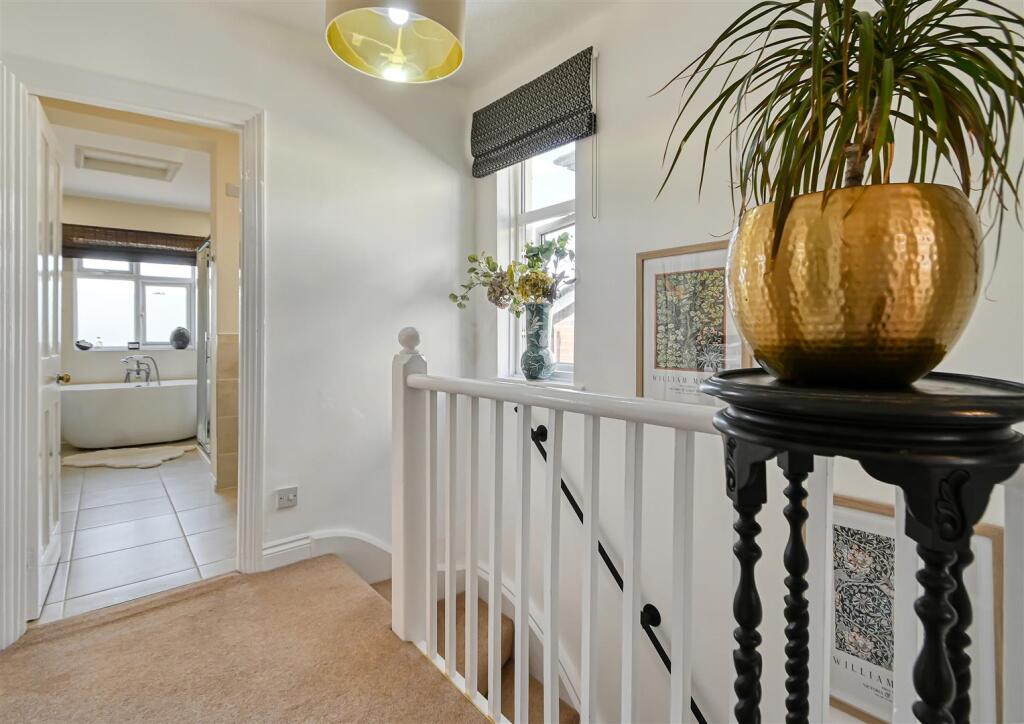 4 Cliff Gardens-09.jpg