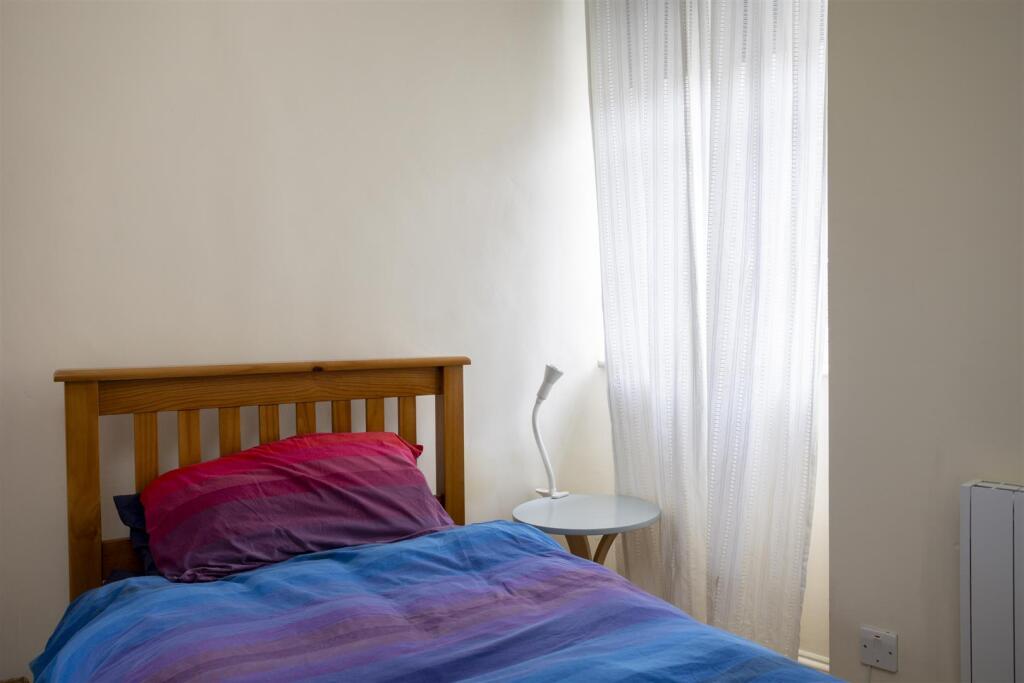 No_8_Trinity_Court__14.jpg