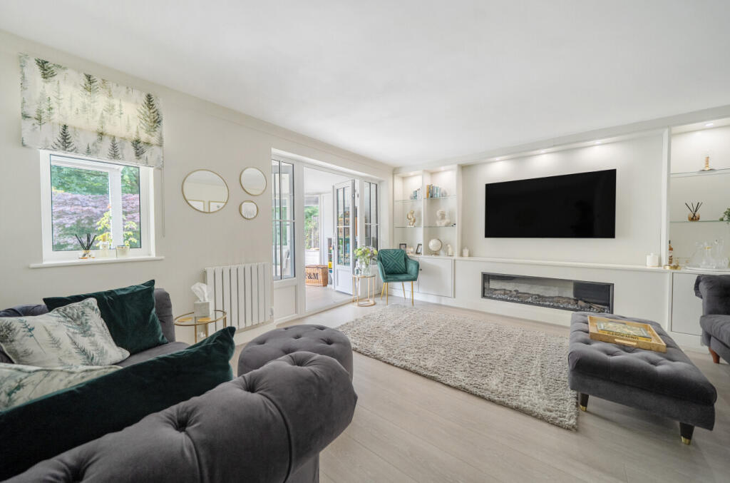 1335948-18-6895c8...