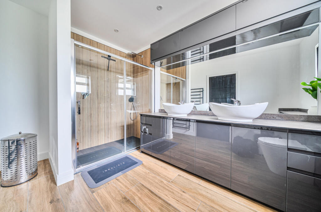 1356069-17-68f273...