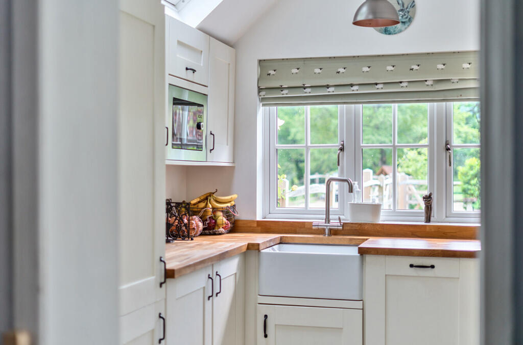 22-68239cb51f263-...