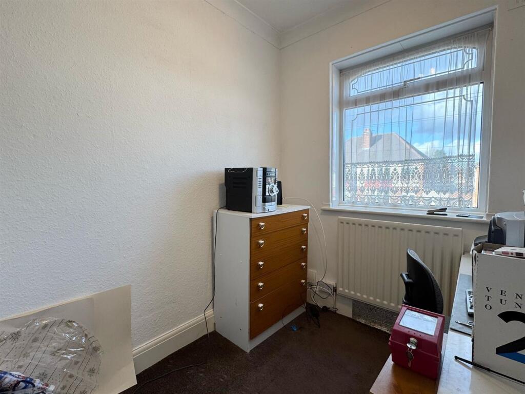 Bedroom 3.jpg