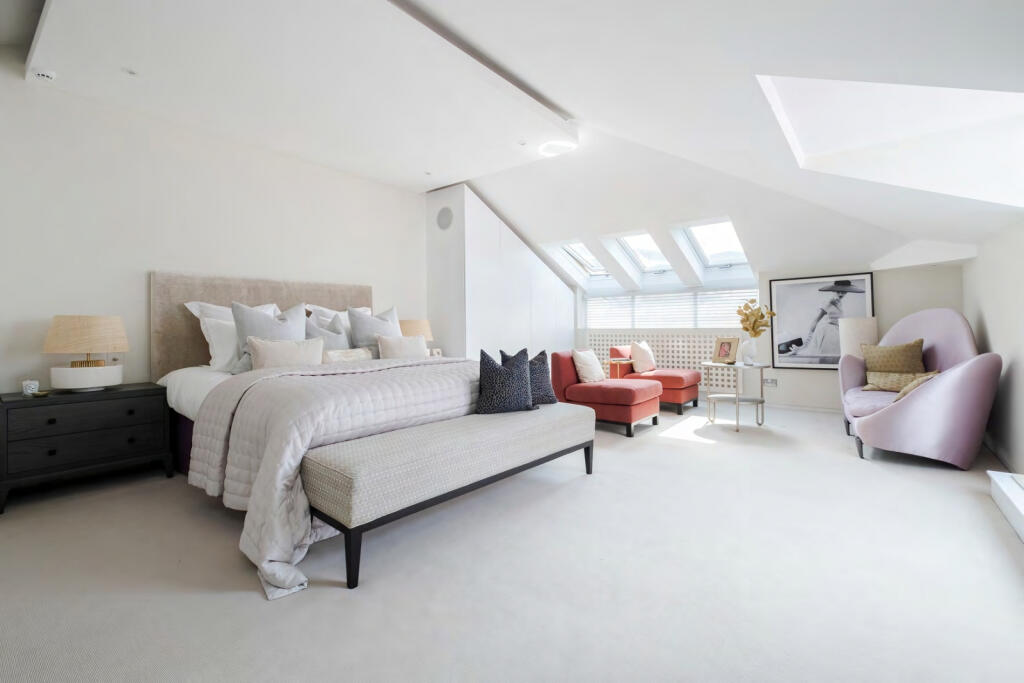 Principal Bedroom