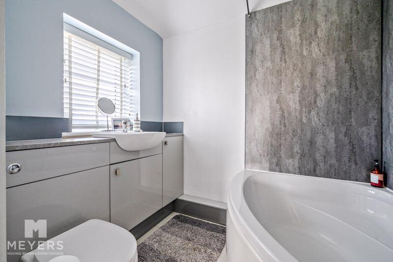 Ensuite 2