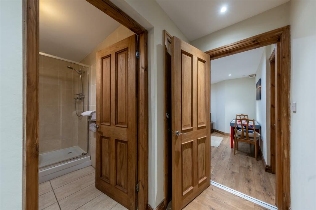 26A Forest Road-022.jpg