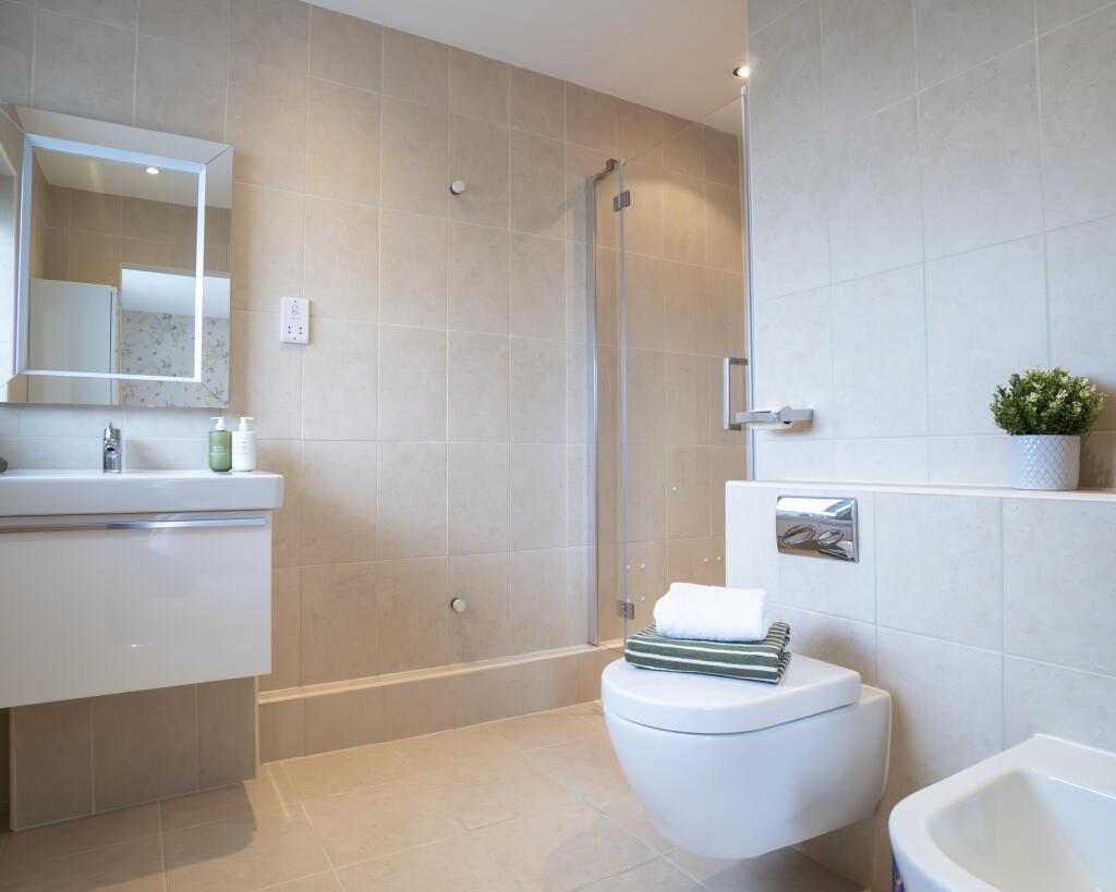 Principal bedroom suite