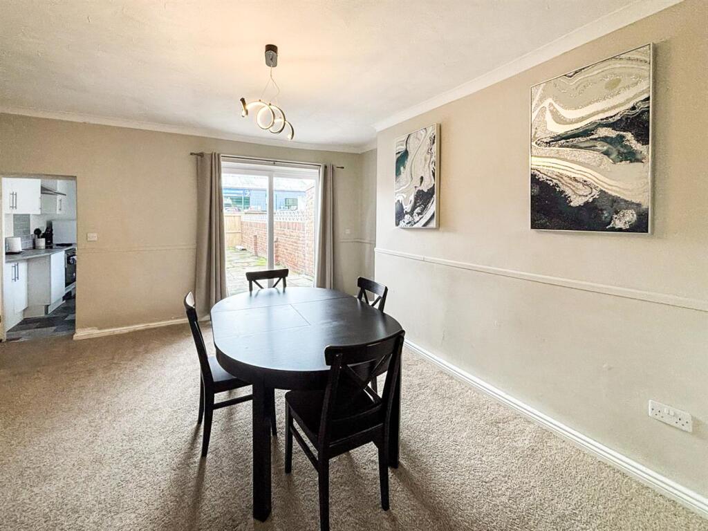 WhatsApp Image 2025-03-25 at 12.31.08_6ffa176b.jpg