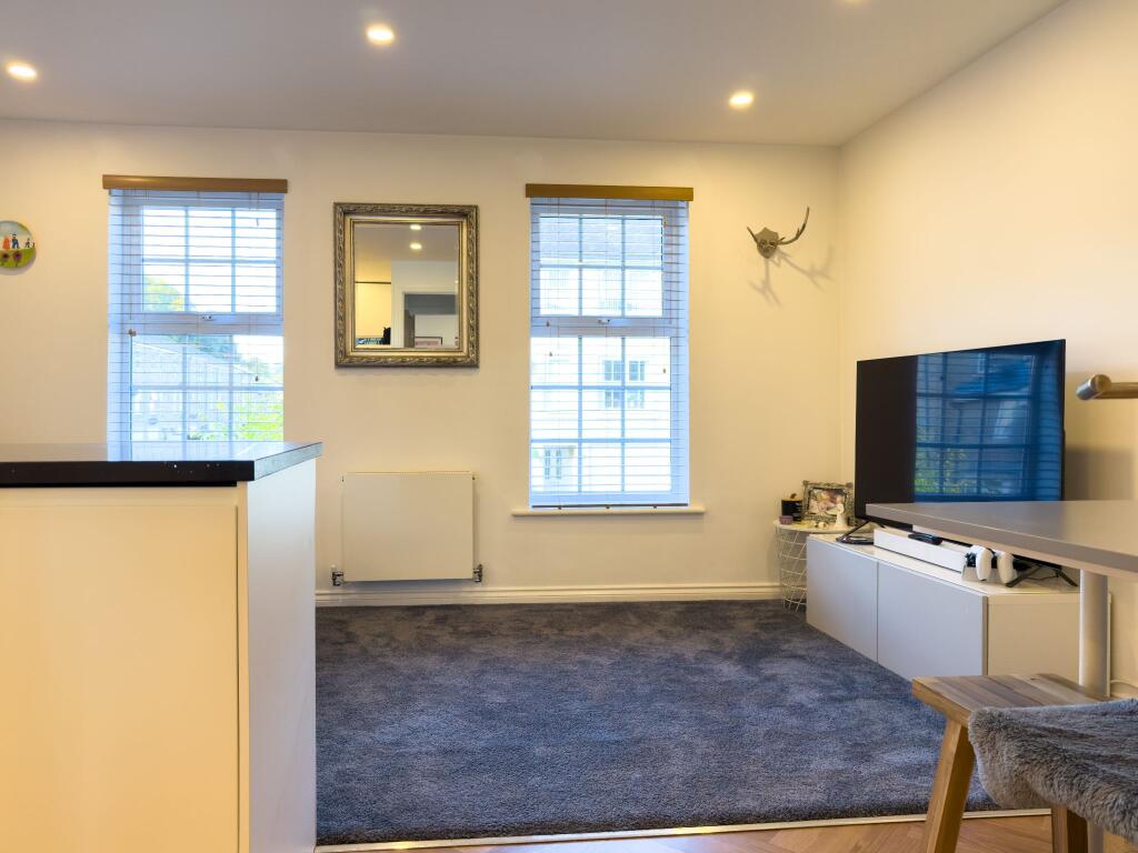 Living dining kitchen