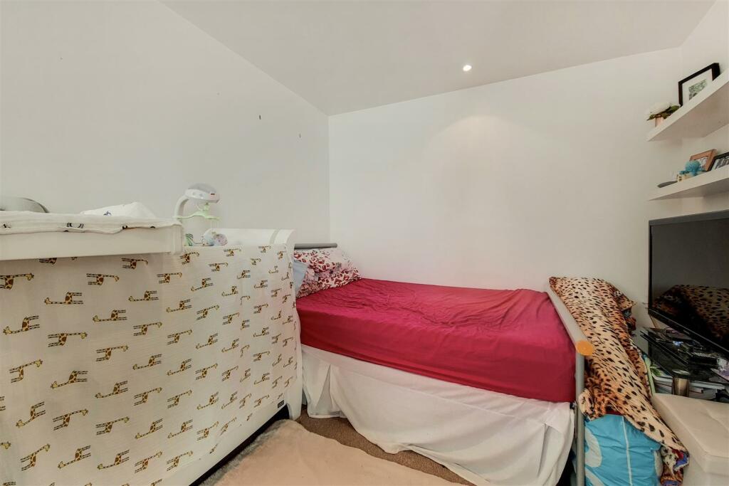 2_Main Bedroom-1.jpg
