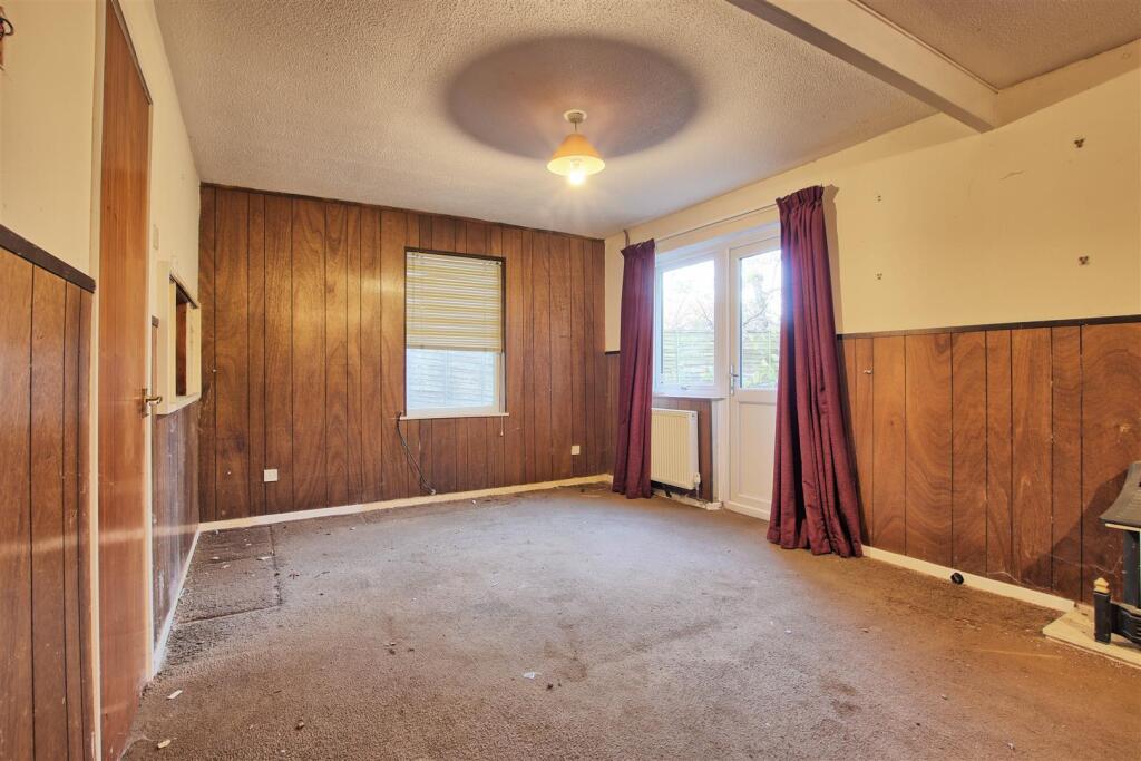 Dining area.jpg