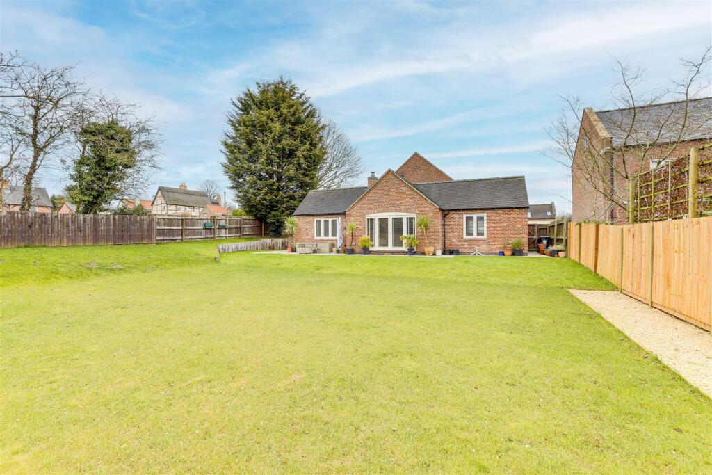 IMG_0437-IMG_0441 copy.jpg