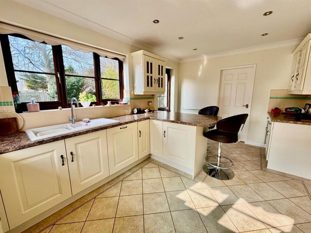 Breakfast Kitchen