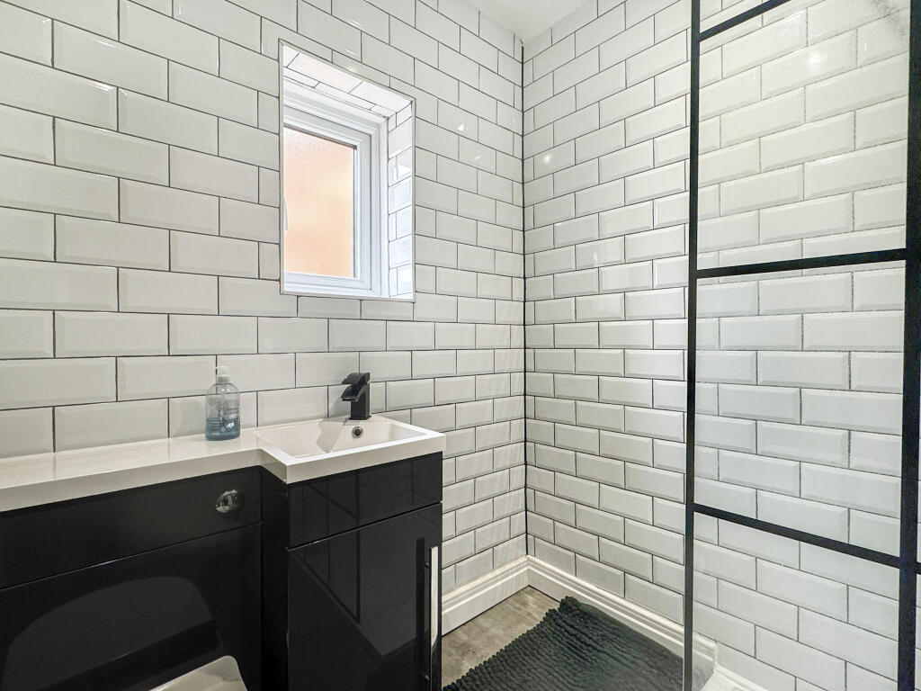 Shower/WC
