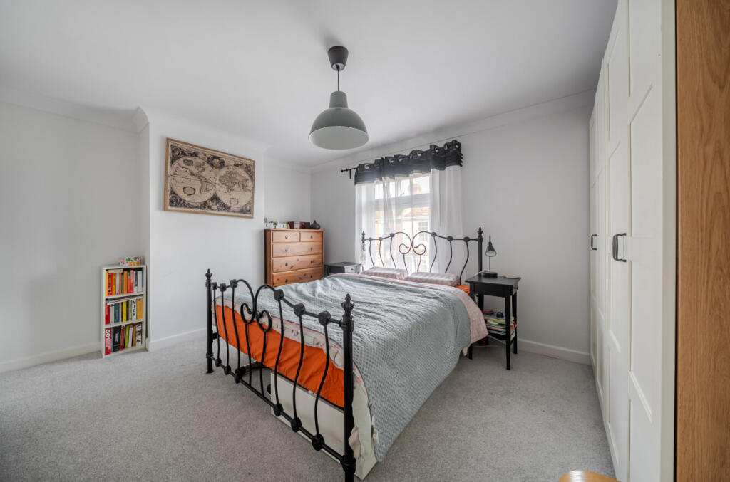 1394185-20-694946...