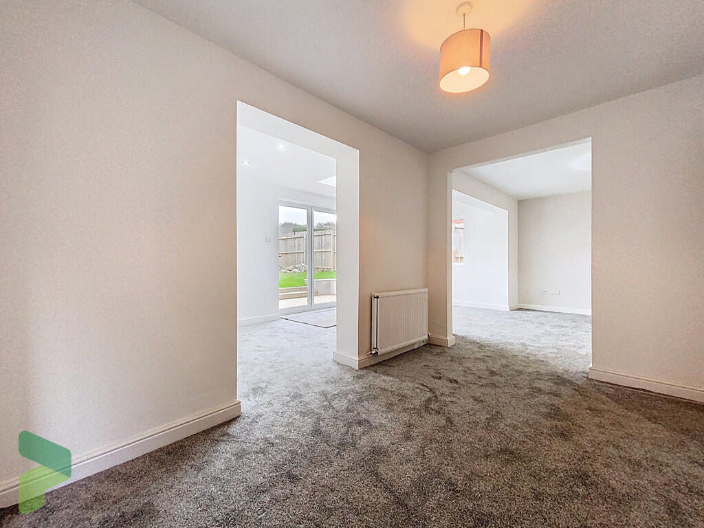 Open Plan Dining ...