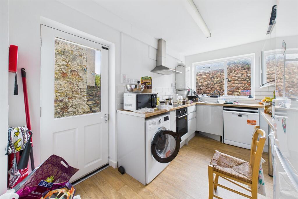 4 Osborne Villas, Kingsdown, Bristol BS2 8BP | Fre