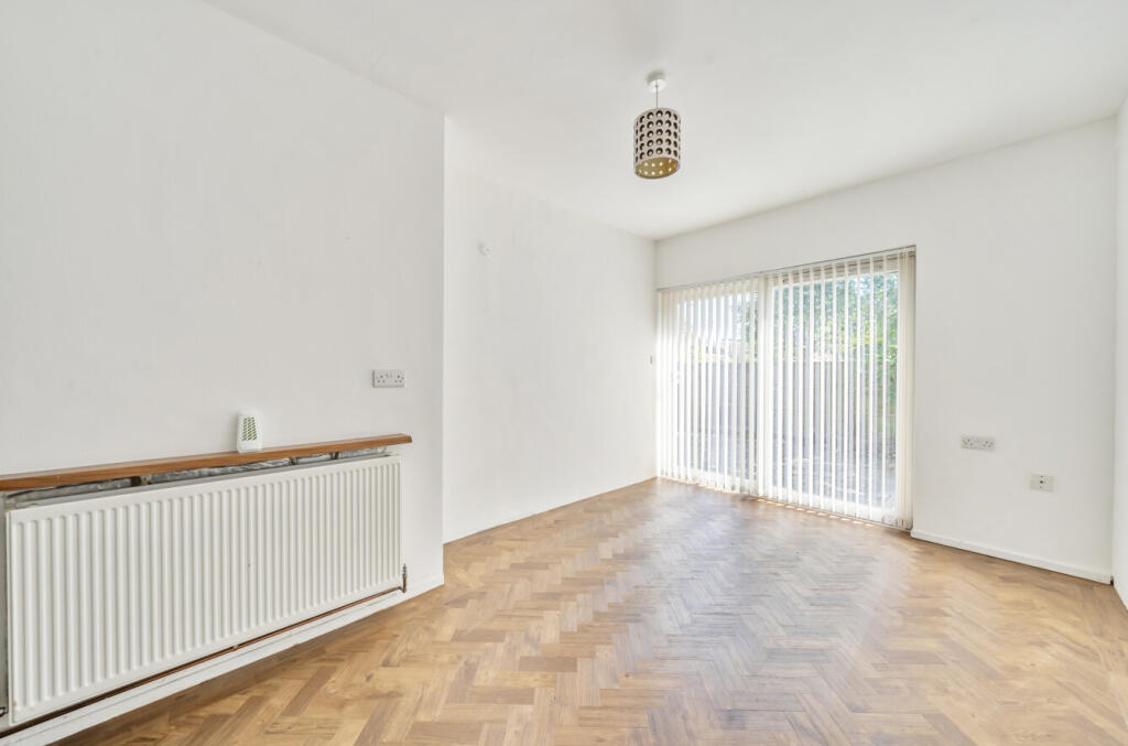 1320159-7-68719bc...