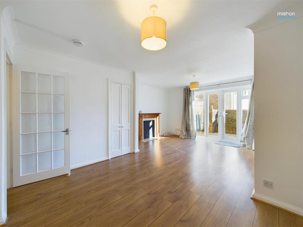 Living/Dining Room