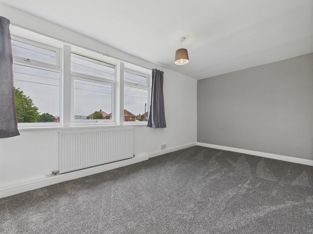 CAM04273G0-PR0137...