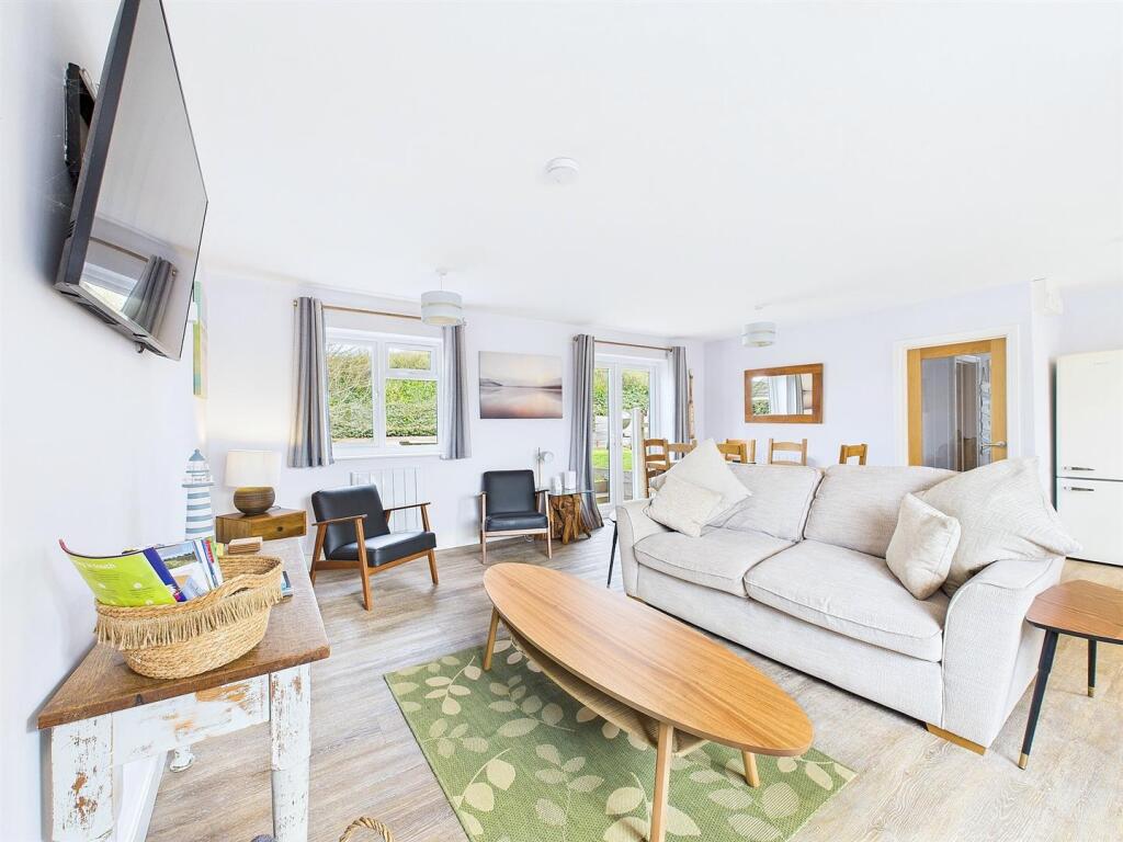 Open Plan Kitching/Living/Dining Area