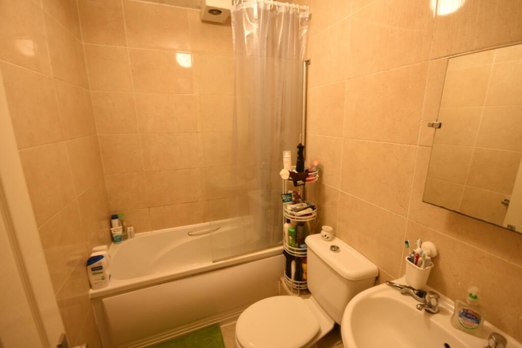 94 Grosvenor Road photos2