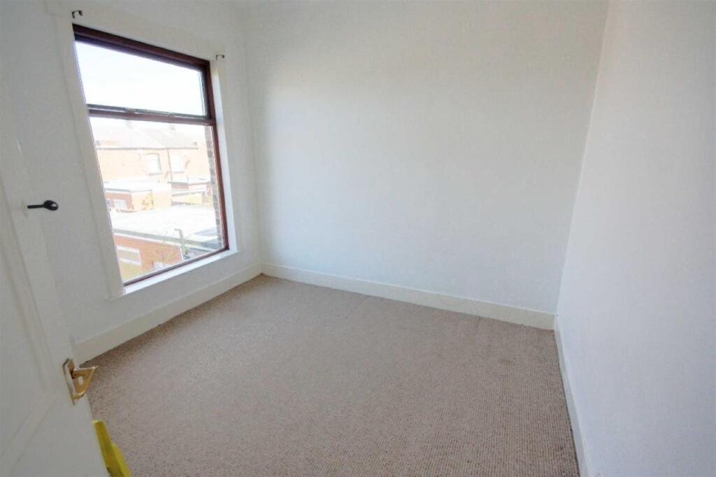 Exeter Street To Let